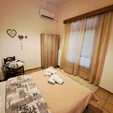 House With Yard Subway 5Min Walk Apartment เอเธนส์ ภายนอก รูปภาพ